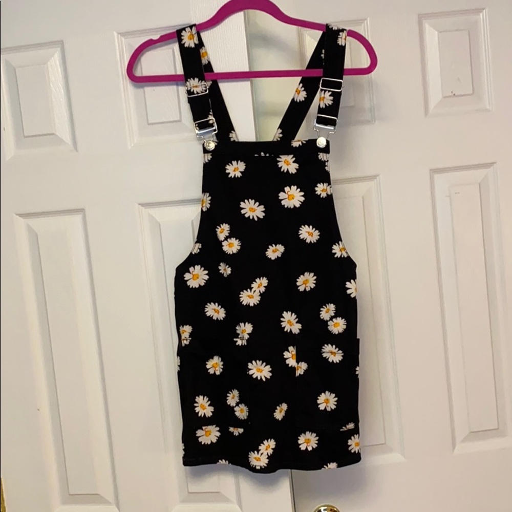 Daisy overall dress